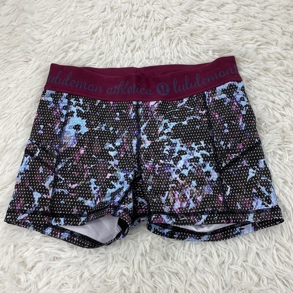 🔥$SALE$🔥 Lululemon What The Sport Short Floral Sport Tranquil Blue Multi - Picture 1 of 6